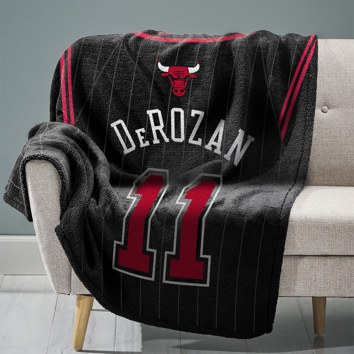 Chicago Bulls DeMar DeRozan 60” x 80” Raschel Plush Blanket